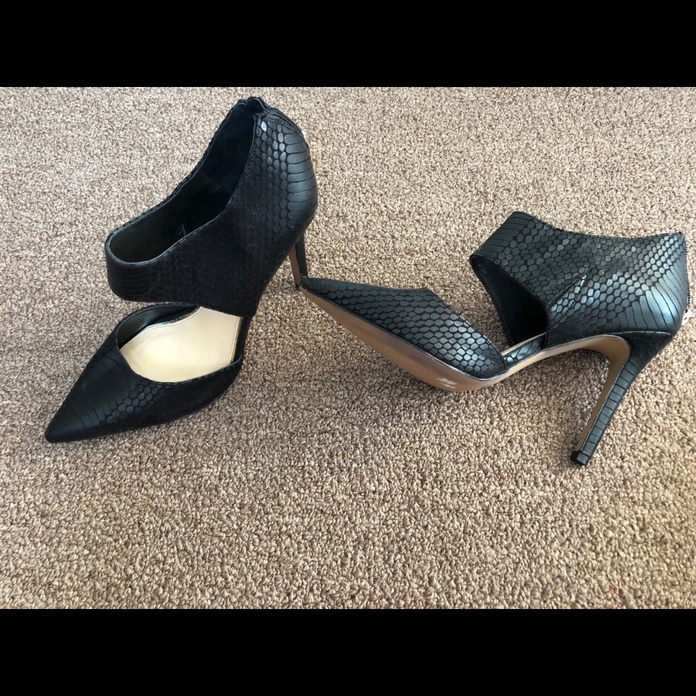 Jessica Simpson heels